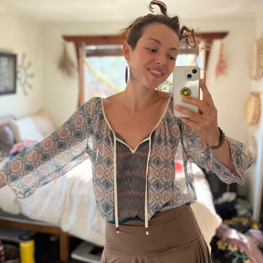 Sheet patterned top